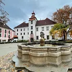 Bílý Beránek Apartamento